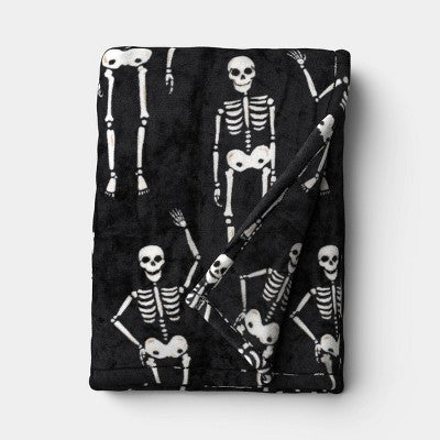 Halloween Skeletons Throw Blanket Black/Ivory - Hyde and EEK! Boutique
