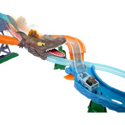 Jurassic World Hot Wheels Racer Verse Rebirth Crash and Splash Track Set