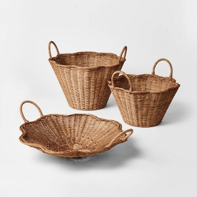 Small Scallop Basket - Threshold designed with Studio McGee