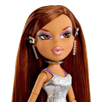 Bratz 9.5" Charmz Doll - Yasmin