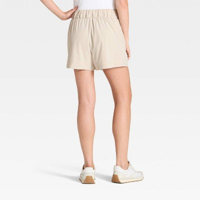 Women's Active Light High-Rise Wide Leg Shorts 3.5" L