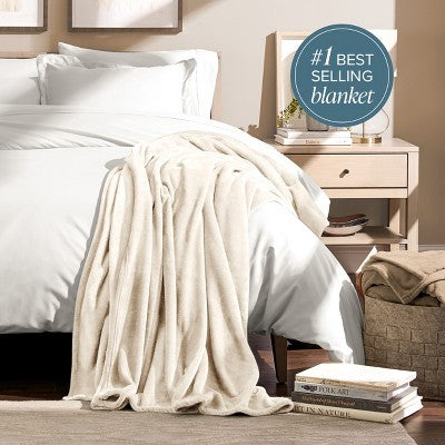 Vanilla Microplush Full/Queen Fleece Blanket by Bare Home