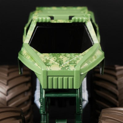 Monster Jam, Official Soldier Fortune Monster Truck, Collector Die-Cast Vehicle, 1:24 Scale, Kids Toys for Boys and Girls Ages 3 and up