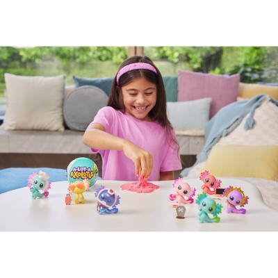 5 Surprise A-Lot-A Axolotls Mini Figure