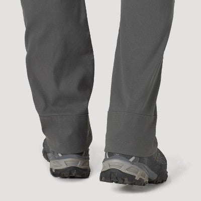 Wrangler Men's ATG Cliffside Utility Regular Straight Fit Pant  34