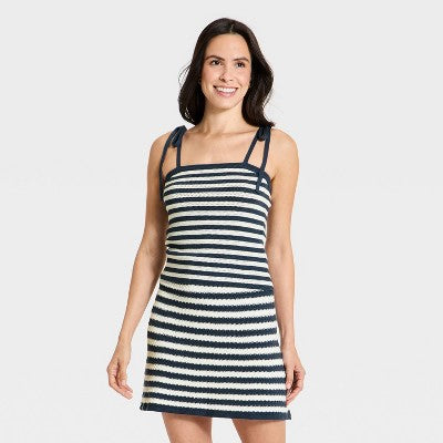 Women's Pullover Sweater Tank Top - Universal Thread Navy Blue S