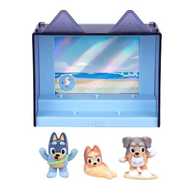 Bluey Fuzzies Episode Pack The Beach Display Case and Figures