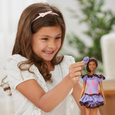 Play-Doh Barbie Fashionista Ruffles Designer Doll Set