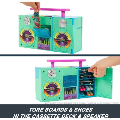 Hot Wheels Skate Boombox Skate Park Playset with 1 Exclusive Fingerboard & Shoes