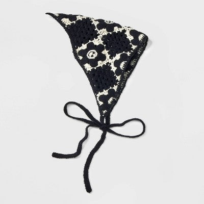 Smiley Face Crochet Headscarf - Wild Fable Black/White