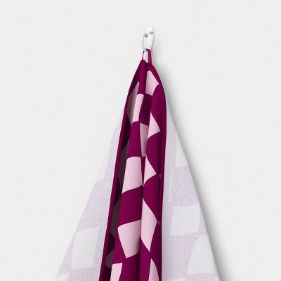 32"x62" Wavy Checkered Beach Towel Pink - Sun Squad