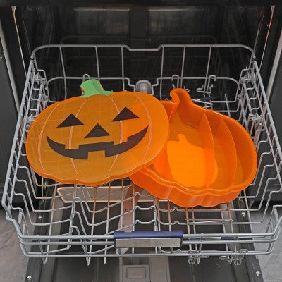 Cook With Color Figural Pumpkin Halloween Snackle Box Food Storage Container