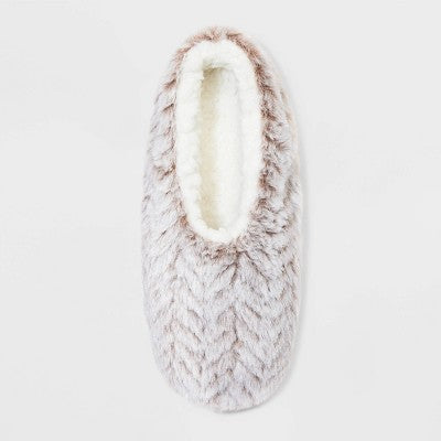 Women's Herringbone Faux plush Cozy Pull-On Slipper Socks with Grippers - Auden Tan/Ivory M/L: Cushioned Insole