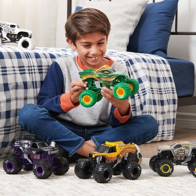 Monster Jam Official Dragon Monster Truck Collector Die-Cast Vehicle 1:24 Scale Kids' Toys for Boys and Girls Ages 3 and Up