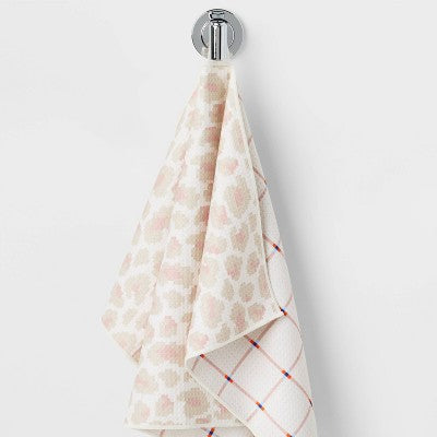Quick Dry Reversible Leopard Hand Towel Pink - Room Essentials