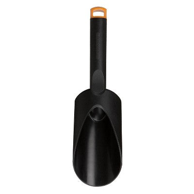 Fiskars Lightweight Soil Scoop Garden Tool