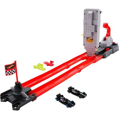 Hot Wheels Racing Formula 1 Grid Start Track Set and 2 Die-Cast F1 Cars in 1:64 Scale