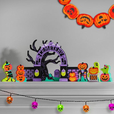 Wood Pumpkins Mini Mantle Halloween Decorative Figurine Set - Hyde & EEK! Boutique