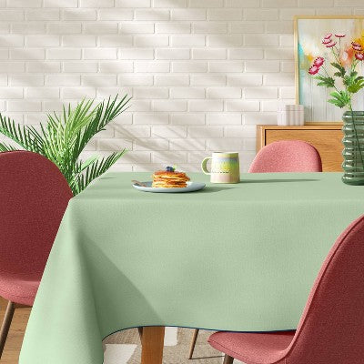 104"x60" Tablecloth Green - Room Essentials