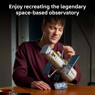 LEGO Icons Hubble Space Telescope 11382 - IN HAND