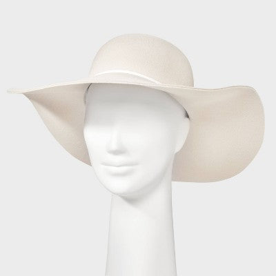 Wide Floppy Hat - A New Day Cream S/M