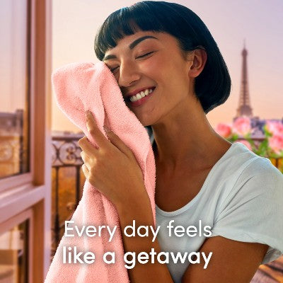 Downy Love in Paris Liquid Fabric Softener - 38 fl oz