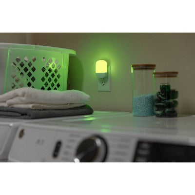 Energizer Color Changing LED Light Sensing Night Light