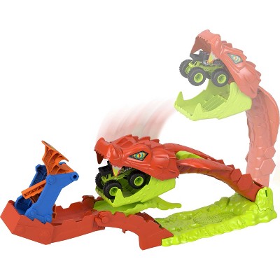 Hot Wheels Monster Trucks Snake Slam Takedown Playset with 1:64 Scale
