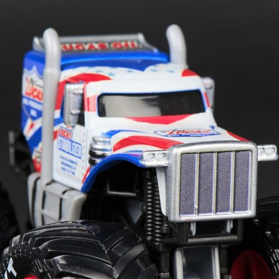Monster Jam Lucas Stabilizers Die Cast Monster Truck with Trading Card