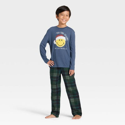 Boys' 2pc Smiley World Christmas Long Sleeve Pajama Set - Blue S