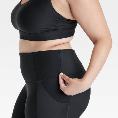 Women's Effortless Support High-Rise Pocketed 7/8 Leggings 3X