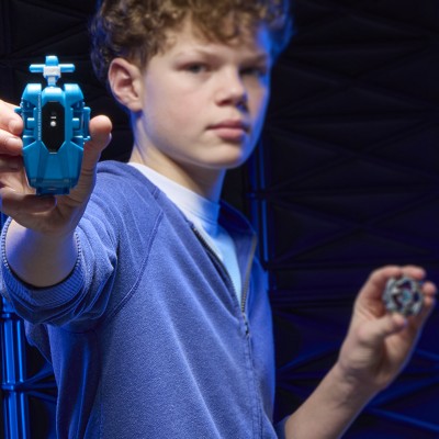 Beyblade X Cobalt Dragoon 2-60C Launcher Set