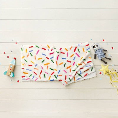 50"x60" Holiday Sprinkles Fuzzy Kids' Throw Blanket White - Pillowfort