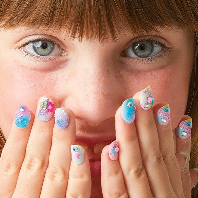 FAO Schwarz Glitz & Glam Nail Studio Custom Press-On Nail Kit