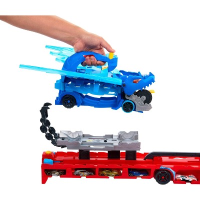 Hot Wheels City Ultimate Dragon Hauler Toy Vehicle Playset - 4pk