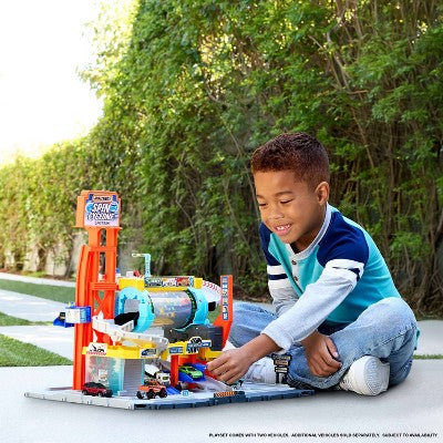Matchbox Super Auto Center Toy Vehicle Playset - 33pk
