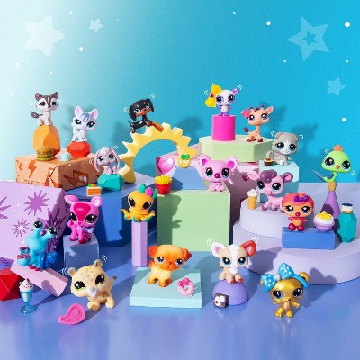 LOT OF 4!!! Littlest Pet Shop Surprise Singles - Series 4