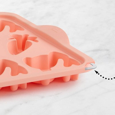 Trudeau 9 Cavity Silicone Bunny and Carrot Pan Pink