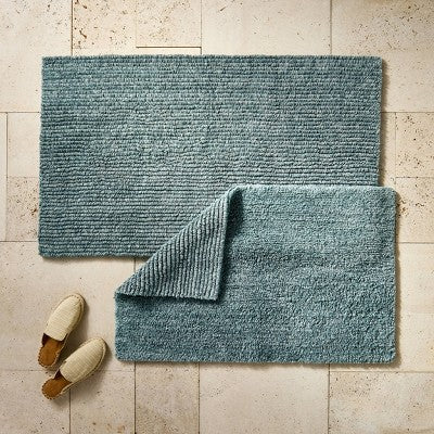 21"x34" Organic Melange Reversible Bath Rug Teal - Casaluna