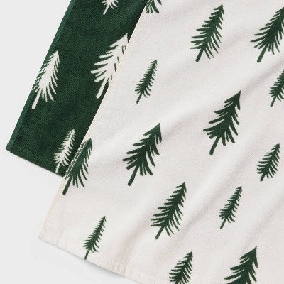 2pk Christmas Scattered Tree Hand Towels Green - Wondershop
