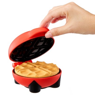 Little Tikes Creative Chefs Waffles Kit: Pretend Housekeeping Accessories, 18-Piece Play Food & Toy Kitchens Set
