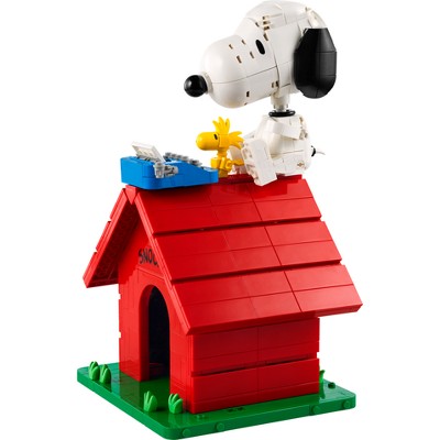 LEGO Ideas Peanuts: Snoopy's Doghouse Building Set 21368