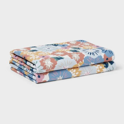 2pc Quick Dry All Over Floral Waffle Oversize Bath Towel - Room Essentials