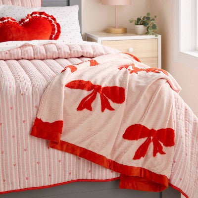 Patisserie Bow Kids' Chenille Throw Blanket Pink - Pillowfort
