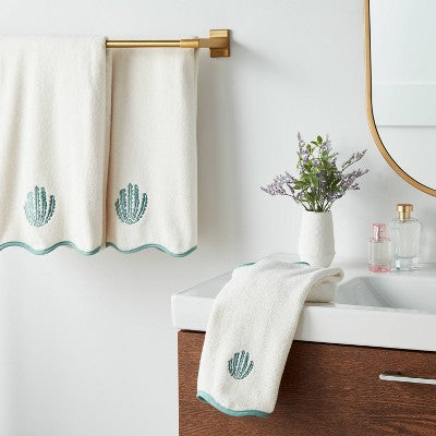 2pk Coastal Oversized Bath Towel Scallop Edge Cream - Threshold