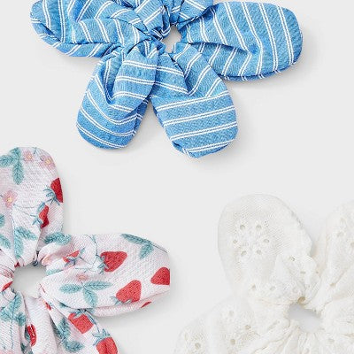 Girls' 3pk Flower Shaped Strawberry Twister Set - Cat & Jack