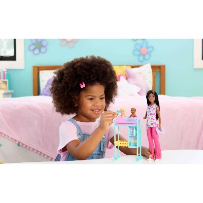 Barbie Careers Baby Doctor Playset with Brunette Fashion Doll, 2 Baby Dolls, Exam Table & Accessories