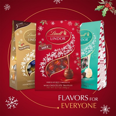 Lindt LINDOR Christmas Milk Chocolate Candy Truffles - 12.7oz