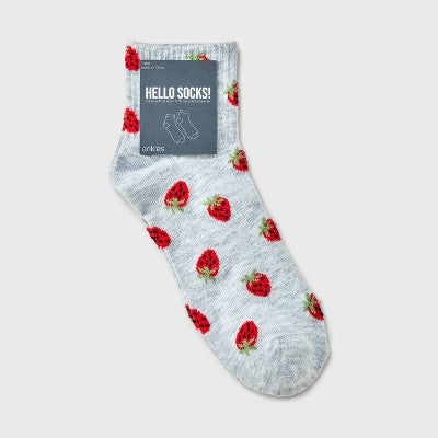 Women's Strawberries Ribbed Ankle Socks - Heather Gray/Red 4-10: Lightweight, Banded Cuff, Recycled Polyester