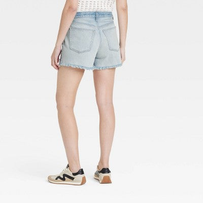 Women's Mid-Rise 90's Baggy Denim Shorts Light Wash 2
